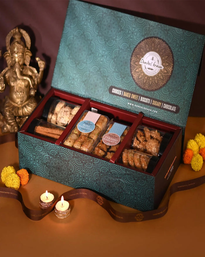 Baklava & Nutty Cookie Hamper